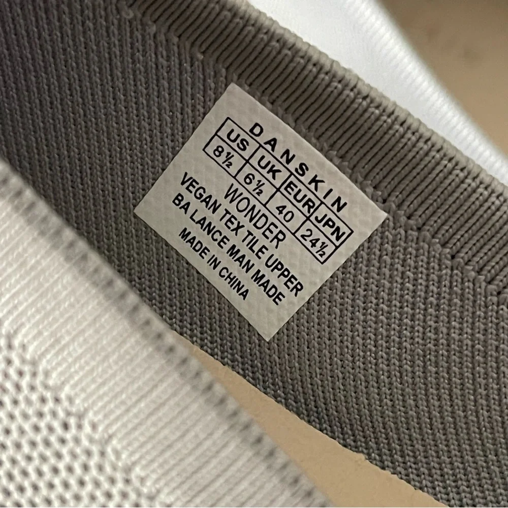 Danskin Wonder Light Gray Mesh Ballet Flats with Bow Sz 8.5 (9) Cushion Soles